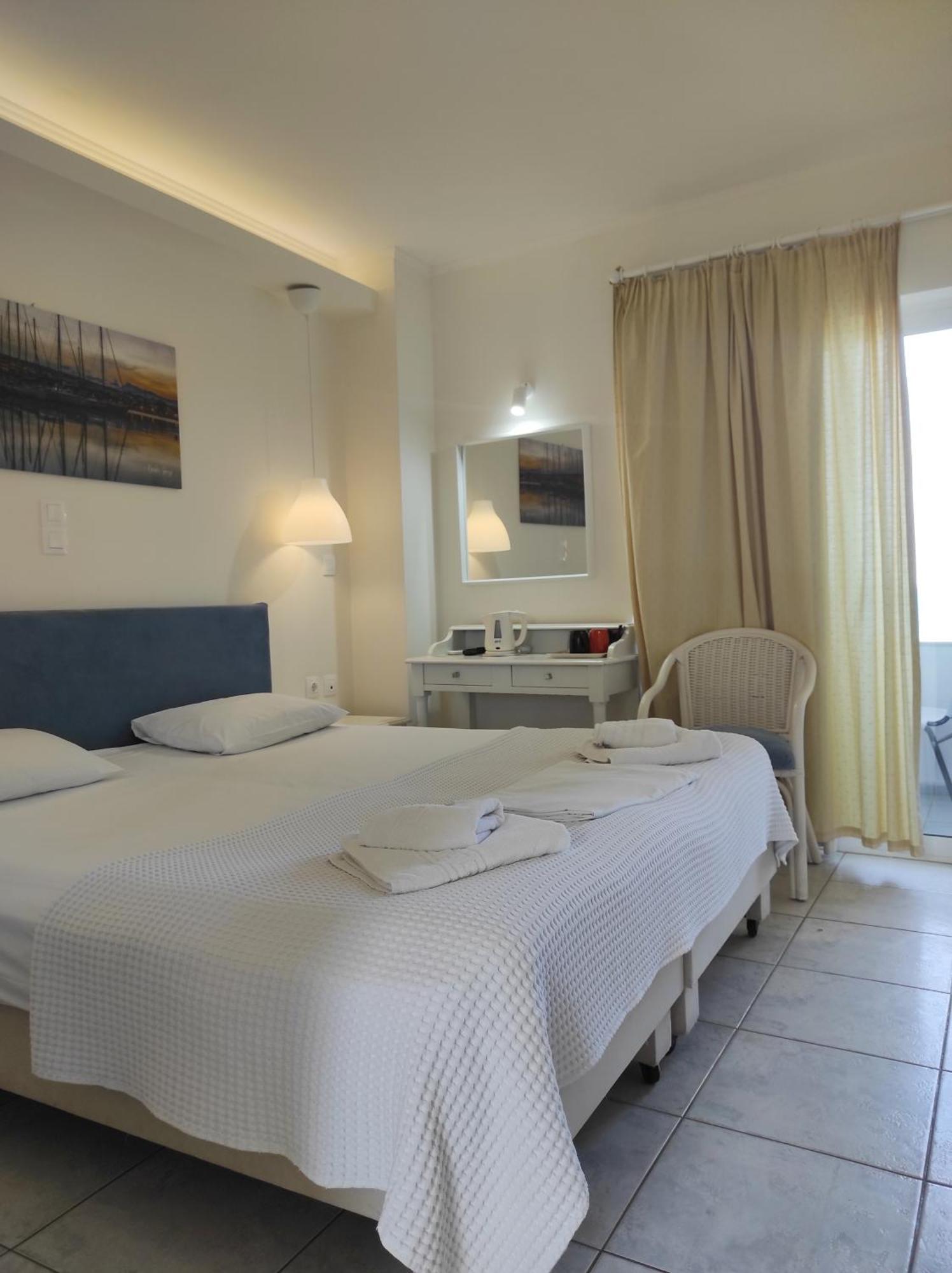 Filoxenia Beach Hotel ريثيمنو المظهر الخارجي الصورة